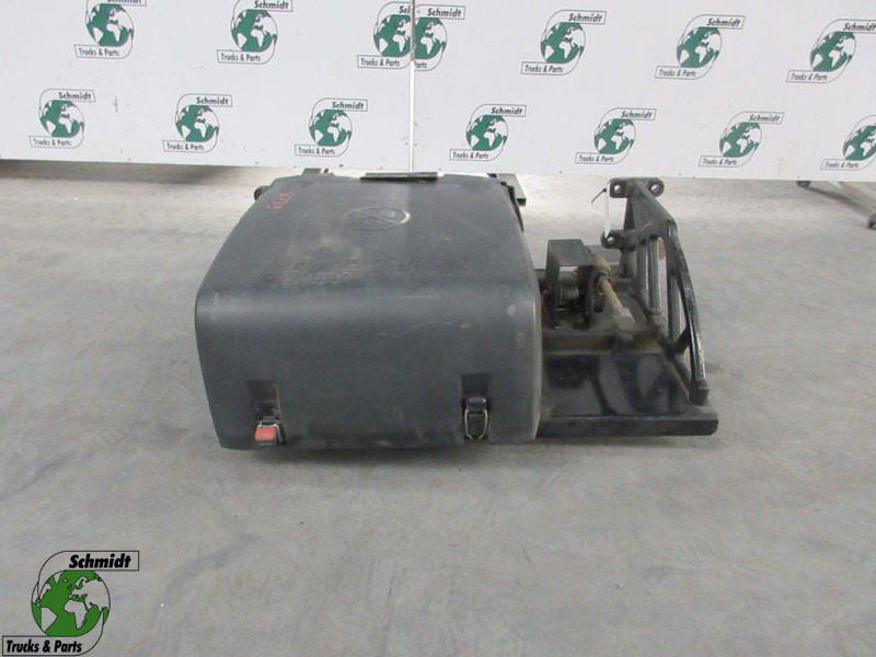DAF 19226980/2049055 ACCUDEKSEL MET BANDEN LIER XF CF EURO 6 - Bateria automotiva para Camião: foto 1 DAF 19226980/2049055 ACCUDEKSEL MET BANDEN LIER XF CF EURO 6 - Bateria automotiva para Camião: foto 1