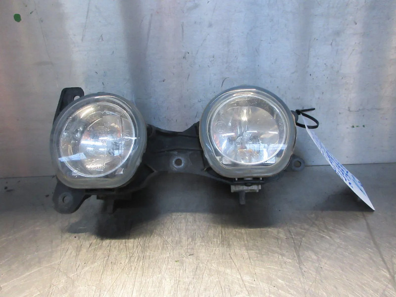 Iveco 504181095//504181096 IVECO HI WAY EURO 6 MODEL 2016 - Farol nevoeiro para Camião: foto 3 Iveco 504181095//504181096 IVECO HI WAY EURO 6 MODEL 2016 - Farol nevoeiro para Camião: foto 3