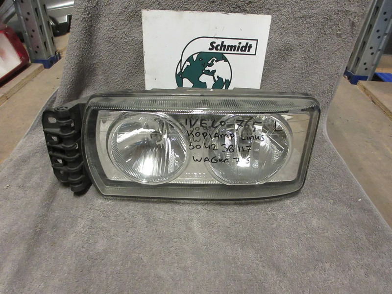 Iveco 504238117 KOPLAMP LINKS IVECO STRALIS MODEL EURO 5 NIEUWE EN GEBRUIKT - Farol dianteira para Camião: foto 2 Iveco 504238117 KOPLAMP LINKS IVECO STRALIS MODEL EURO 5 NIEUWE EN GEBRUIKT - Farol dianteira para Camião: foto 2