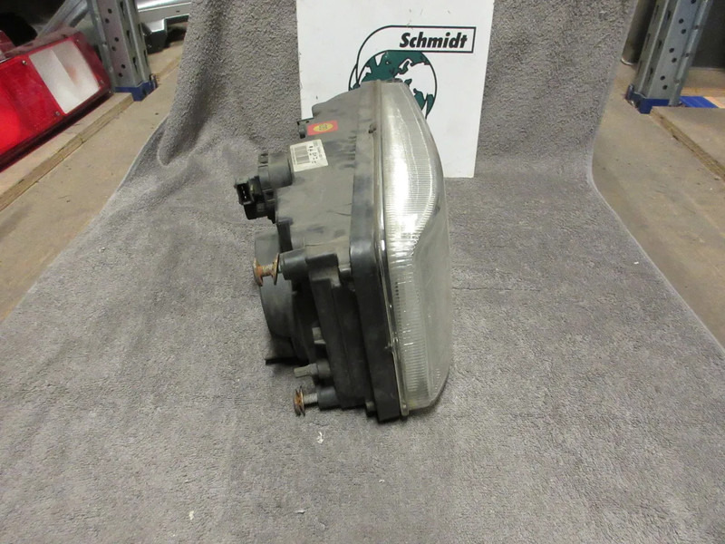 Iveco 504238414 KOPLAMP STRALIS EURO 5 RECHTS - Farol dianteira para Camião: foto 2 Iveco 504238414 KOPLAMP STRALIS EURO 5 RECHTS - Farol dianteira para Camião: foto 2