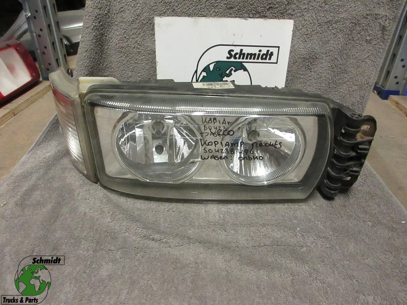 Iveco 504238496 KOPLAMP IVECO EURO 5 RECHTS - Farol dianteira para Camião: foto 1 Iveco 504238496 KOPLAMP IVECO EURO 5 RECHTS - Farol dianteira para Camião: foto 1