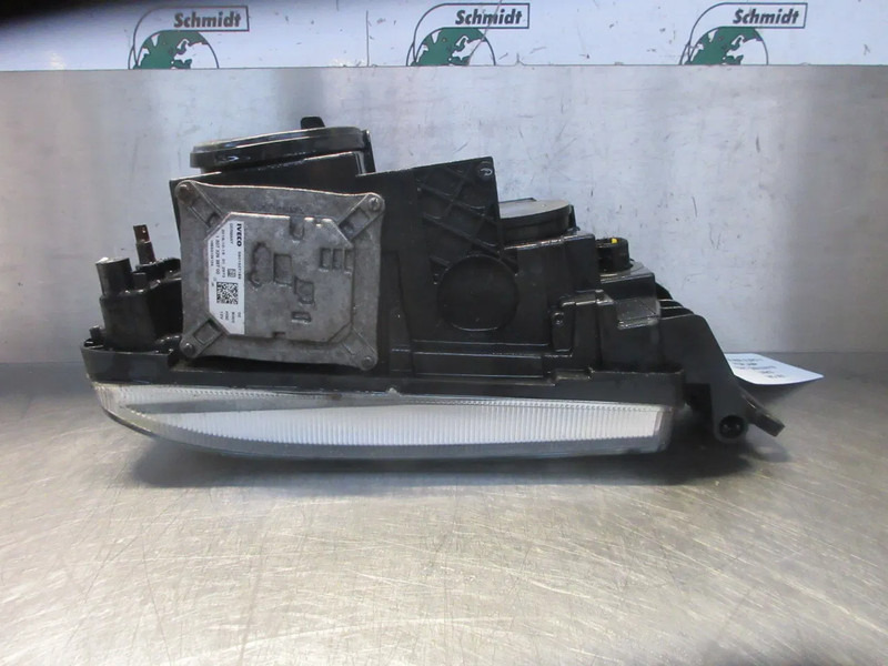 Iveco 5801639118 KOPLAMP IVECO HI WAY EURO 6 - Farol dianteira para Camião: foto 4 Iveco 5801639118 KOPLAMP IVECO HI WAY EURO 6 - Farol dianteira para Camião: foto 4
