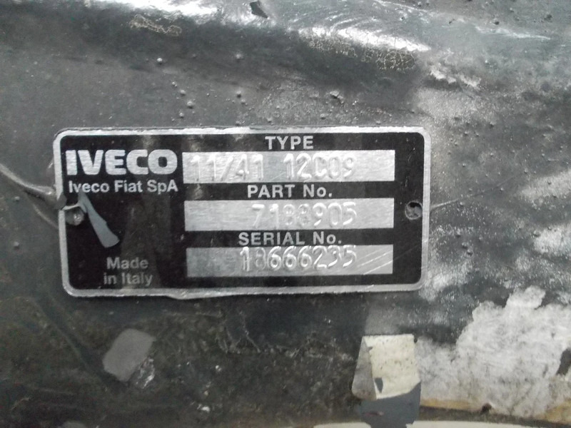 Iveco 7188905 RATIO 1/411//CAM08113099 NIEUWE !!!! MODEL 2012 - Eixo traseiro para Camião: foto 5 Iveco 7188905 RATIO 1/411//CAM08113099 NIEUWE !!!! MODEL 2012 - Eixo traseiro para Camião: foto 5