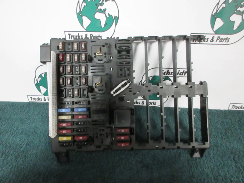 MAN 81.25444-6122 ZEKERINGSKAST MAN TGM 18.250 MODEL 2024 - Sistema elétrico para Camião: foto 4 MAN 81.25444-6122 ZEKERINGSKAST MAN TGM 18.250 MODEL 2024 - Sistema elétrico para Camião: foto 4