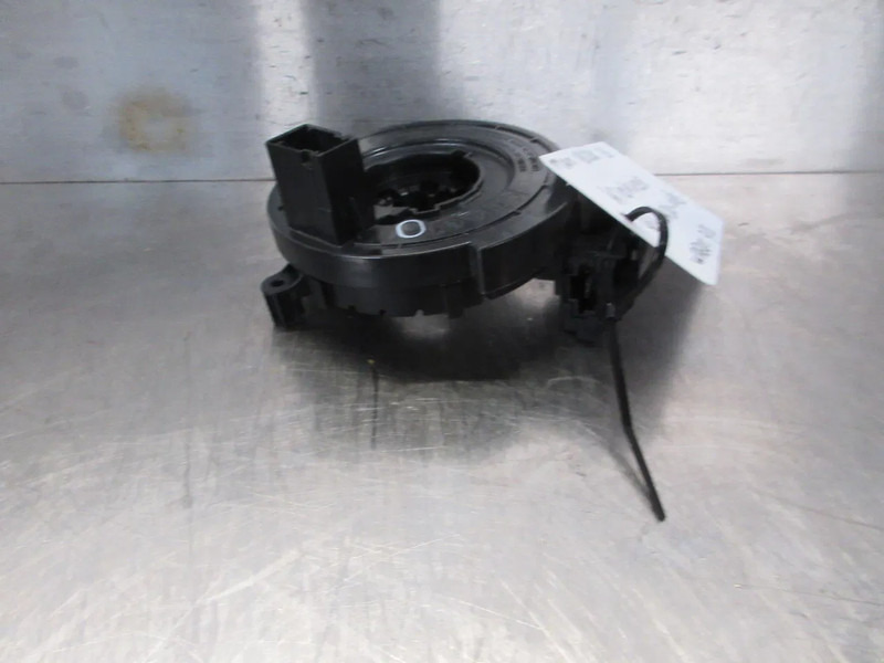 MAN 81.46430-6085 KLOKVEER MAN TGM EURO 6 - Sistema elétrico para Camião: foto 3 MAN 81.46430-6085 KLOKVEER MAN TGM EURO 6 - Sistema elétrico para Camião: foto 3