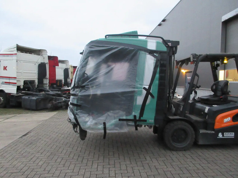 MAN MAN 41.460 TGS VOOR ONDERDELEN DONOR EURO 6 - Cabine e interior para Camião: foto 3 MAN MAN 41.460 TGS VOOR ONDERDELEN DONOR EURO 6 - Cabine e interior para Camião: foto 3