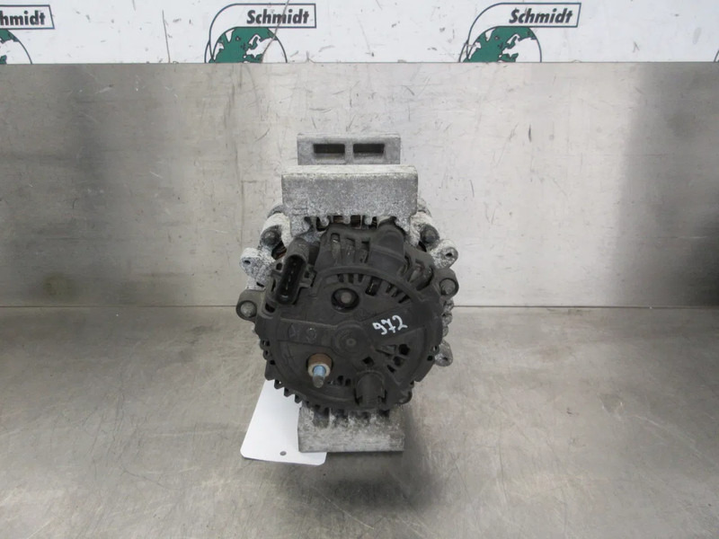 Mercedes-Benz A 015 154 03 02 DYNAMO MERCEDES BENZ 1833 MP4 EURO 6 - Alternador para Camião: foto 2 Mercedes-Benz A 015 154 03 02 DYNAMO MERCEDES BENZ 1833 MP4 EURO 6 - Alternador para Camião: foto 2