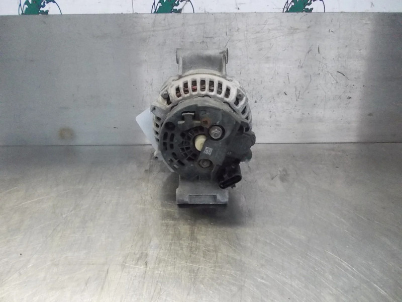 Mercedes-Benz A 015 154 21 02 DYNAMO BENZ 1845 MP 5 EURO 6 - Alternador para Camião: foto 3 Mercedes-Benz A 015 154 21 02 DYNAMO BENZ 1845 MP 5 EURO 6 - Alternador para Camião: foto 3