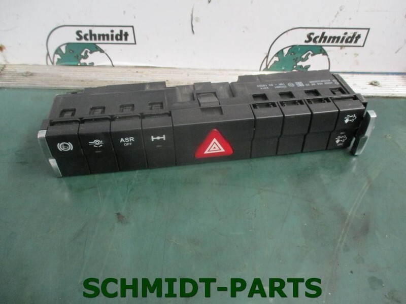 Mercedes-Benz A 960 446 06 23 Bedieningspaneel Mp4 - Sistema elétrico para Camião: foto 2 Mercedes-Benz A 960 446 06 23 Bedieningspaneel Mp4 - Sistema elétrico para Camião: foto 2