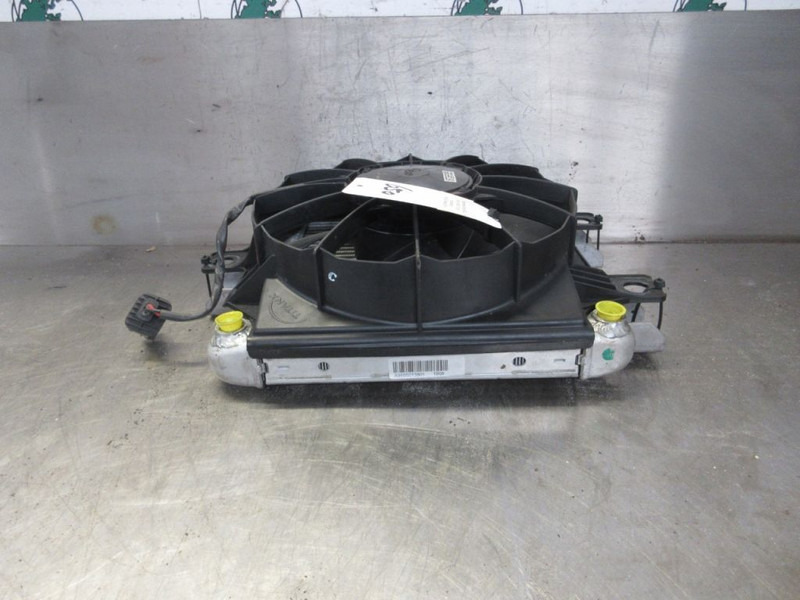 Mercedes-Benz ACTROS A 960 501 38 01 KOELER EURO 6 - Sistema de arrefecimento para Camião: foto 3 Mercedes-Benz ACTROS A 960 501 38 01 KOELER EURO 6 - Sistema de arrefecimento para Camião: foto 3
