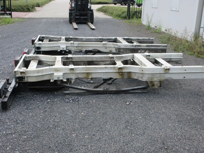 Mercedes-Benz SPRINTER CHASSIS 2 X OP VOORRAAD 515 & 516 MODEL 2023 - Estrutura/ Châssis para Veículo comercial: foto 2 Mercedes-Benz SPRINTER CHASSIS 2 X OP VOORRAAD 515 & 516 MODEL 2023 - Estrutura/ Châssis para Veículo comercial: foto 2