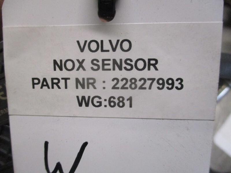 Renault 22827993 NOX SENSOR T 460 - Sistema de combustível para Camião: foto 2 Renault 22827993 NOX SENSOR T 460 - Sistema de combustível para Camião: foto 2