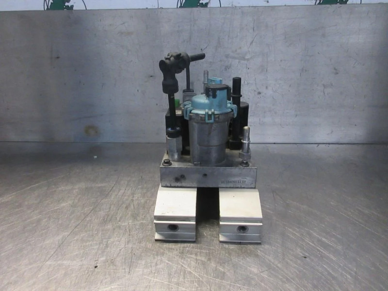 Renault 7422900358/7422900349/7423387863 RENAULT T 520 EURO 6 - Sistema de combustível: foto 3 Renault 7422900358/7422900349/7423387863 RENAULT T 520 EURO 6 - Sistema de combustível: foto 3