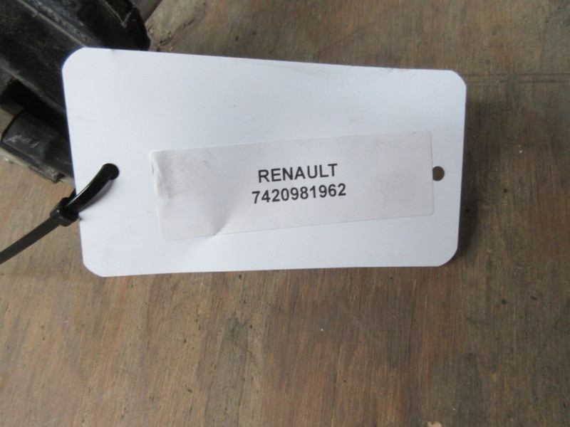 Renault VLOTTER 7420981962 - Sistema de combustível para Camião: foto 2 Renault VLOTTER 7420981962 - Sistema de combustível para Camião: foto 2