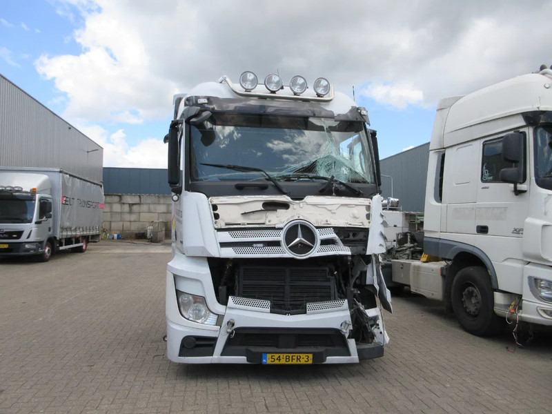 Mercedes-Benz Actros 1942 - Tractor: foto 2 Mercedes-Benz Actros 1942 - Tractor: foto 2