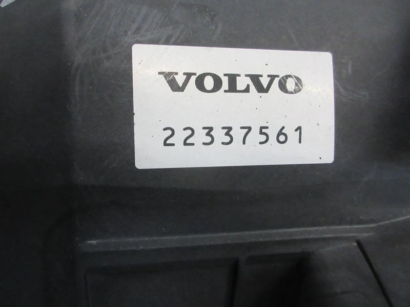 Volvo 22337561 LUCHTFILTER VOLVO FM 370 EURO 6 MODEL 2018 - Filtro de ar para Camião: foto 5 Volvo 22337561 LUCHTFILTER VOLVO FM 370 EURO 6 MODEL 2018 - Filtro de ar para Camião: foto 5
