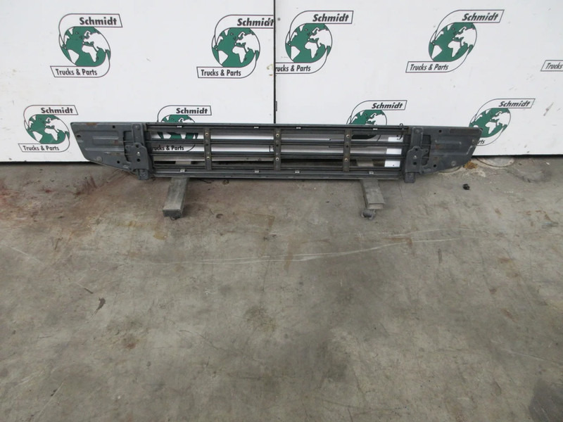 Volvo 82208512 GRILL VOLVO FH 460 EURO 6 - Grade radiador para Camião: foto 3 Volvo 82208512 GRILL VOLVO FH 460 EURO 6 - Grade radiador para Camião: foto 3