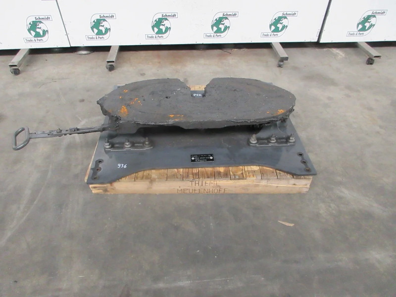 Jost JOST JSK 40 D 152 G50-X RENAULT T 520 JOST JSK 40 D 152 G50-X RENAULT T 520 MODEL 2018 EURO 6 - Quinta-roda para Camião: foto 4 Jost JOST JSK 40 D 152 G50-X RENAULT T 520 JOST JSK 40 D 152 G50-X RENAULT T 520 MODEL 2018 EURO 6 - Quinta-roda para Camião: foto 4