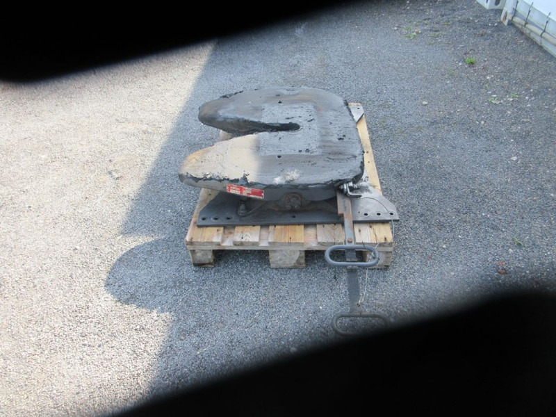 Jost JSK36D/ G50-X/D 152 JSK36D/ G50-X/D 152 RENAULT T 430 EURO 6 - Quinta-roda para Camião: foto 3 Jost JSK36D/ G50-X/D 152 JSK36D/ G50-X/D 152 RENAULT T 430 EURO 6 - Quinta-roda para Camião: foto 3