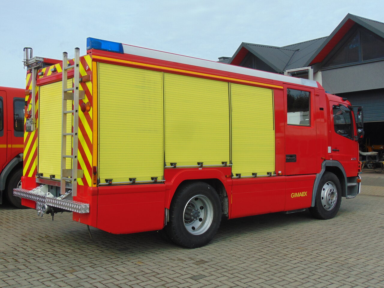 MERCEDES-BENZ Atego 1325F GIMAEX - Carro de bombeiro: foto 5 MERCEDES-BENZ Atego 1325F GIMAEX - Carro de bombeiro: foto 5