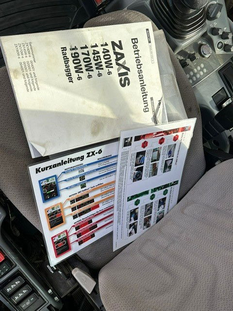 Hitachi ZX170W-6 - Escavadeira de rodas: foto 3 Hitachi ZX170W-6 - Escavadeira de rodas: foto 3