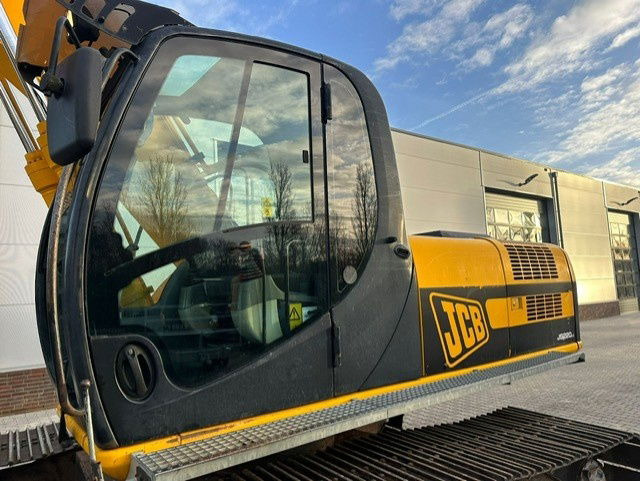 JCB JS220LC - Escavadora de rastos: foto 2 JCB JS220LC - Escavadora de rastos: foto 2