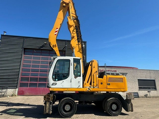 Liebherr A 904 C Litronic + Grab - Manipulador de material: foto 1 Liebherr A 904 C Litronic + Grab - Manipulador de material: foto 1