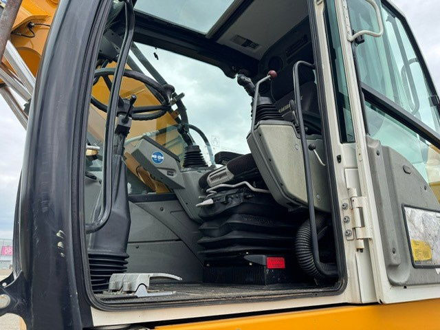 Escavadeira de rodas Liebherr A914 Rototilt: foto 6