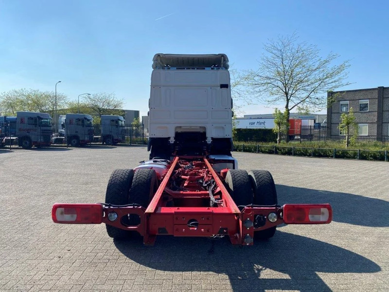 DAF XF106-460 / INTARDER / SPACE CAB / MANUAL / EURO-6 / 2015 - Camião chassi: foto 4 DAF XF106-460 / INTARDER / SPACE CAB / MANUAL / EURO-6 / 2015 - Camião chassi: foto 4