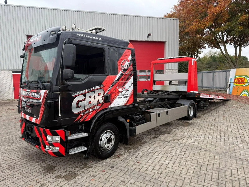 MAN TGL 12.250 / ENGINE RUNNING / ONLY:276364 KM / TOW-TRUCK / CLEPEL / WINCH / REMOTE / 6PERSONS / AUTOMATIC / EURO-6 / 2018 - Caminhão reboque: foto 1 MAN TGL 12.250 / ENGINE RUNNING / ONLY:276364 KM / TOW-TRUCK / CLEPEL / WINCH / REMOTE / 6PERSONS / AUTOMATIC / EURO-6 / 2018 - Caminhão reboque: foto 1