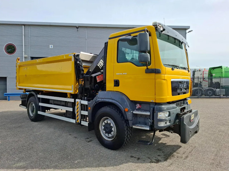 MAN TGM 18.250 / 4X4 / NL TRUCK / TUV:30-04-2026 / 118783 KM / HMF 1110 K2 / ROTATOR / GOOD TYRES / FULL-STEEL / DRUM BRAKES / MANUA - Camião basculante, Camião grua: foto 4 MAN TGM 18.250 / 4X4 / NL TRUCK / TUV:30-04-2026 / 118783 KM / HMF 1110 K2 / ROTATOR / GOOD TYRES / FULL-STEEL / DRUM BRAKES / MANUA - Camião basculante, Camião grua: foto 4