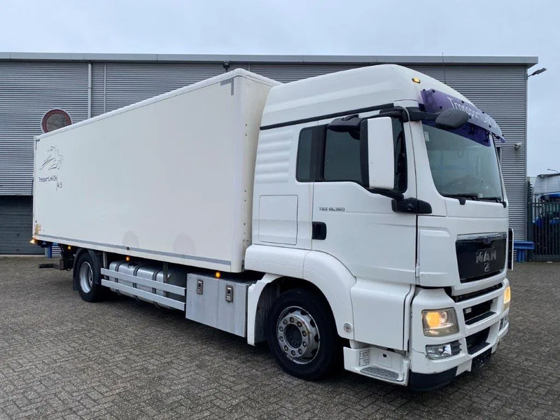MAN TGS18.360 / HEATED BOX / FULL-AIR / PLATFORM / ONLY:392217 KM / MANUAL / EURO-4 / 2008 - Camião furgão: foto 2 MAN TGS18.360 / HEATED BOX / FULL-AIR / PLATFORM / ONLY:392217 KM / MANUAL / EURO-4 / 2008 - Camião furgão: foto 2