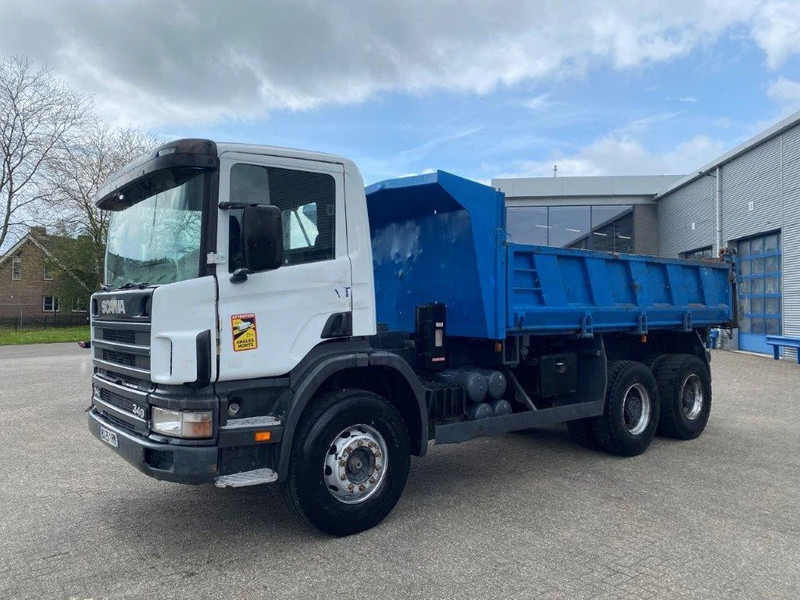 Scania 114-340 / 6X4 / 2 SIDE TIPPER / BIG AXLE / FULL-STEEL / DRUM BRAKES / MANUAL / 1999 - Camião basculante: foto 1 Scania 114-340 / 6X4 / 2 SIDE TIPPER / BIG AXLE / FULL-STEEL / DRUM BRAKES / MANUAL / 1999 - Camião basculante: foto 1