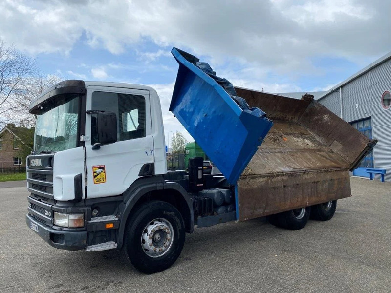 Scania 114-340 / 6X4 / 2 SIDE TIPPER / BIG AXLE / FULL-STEEL / DRUM BRAKES / MANUAL / 1999 - Camião basculante: foto 3 Scania 114-340 / 6X4 / 2 SIDE TIPPER / BIG AXLE / FULL-STEEL / DRUM BRAKES / MANUAL / 1999 - Camião basculante: foto 3