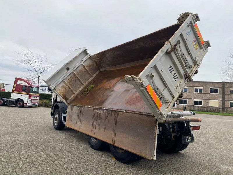 Camião basculante Scania 124-400 / 6X4 / RETARDER / BIG AXLE / FULL STEEL / 2SIDE TIPPER / OLD TACHO / AIRCO / MANUAL / EURO-2 / 2000: foto 10