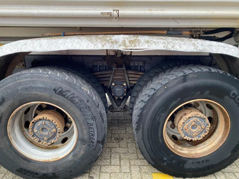 Camião basculante Scania 124-400 / 6X4 / RETARDER / BIG AXLE / FULL STEEL / 2SIDE TIPPER / OLD TACHO / AIRCO / MANUAL / EURO-2 / 2000: foto 19