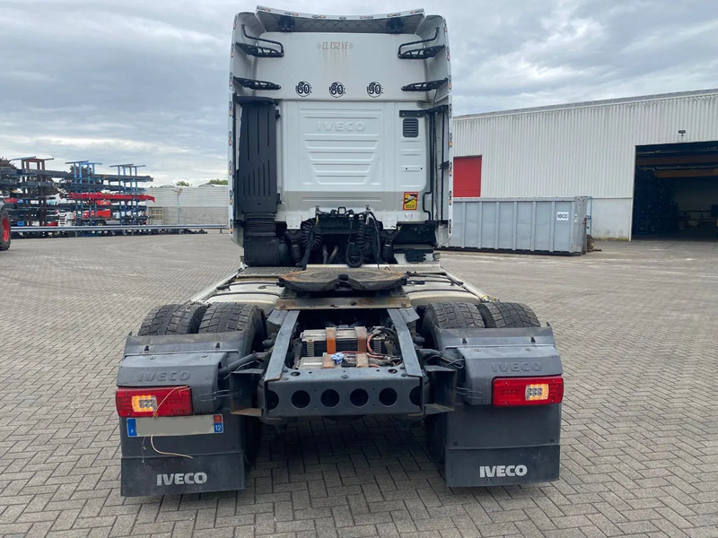 Iveco Stralis 570 XP / ENGINE RUNNING / INTARDER / PARKCOOL / DOUBLE TANK / NAVI / LEATHER / ONLY:749717 KM / ALCOA / EURO-6 / 2017 - Tractor: foto 4 Iveco Stralis 570 XP / ENGINE RUNNING / INTARDER / PARKCOOL / DOUBLE TANK / NAVI / LEATHER / ONLY:749717 KM / ALCOA / EURO-6 / 2017 - Tractor: foto 4