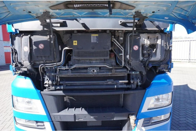 MAN TGX 18.400 / AUTOMATIC / DOUBLE TANK / ENGINE PROBLEMS / EURO-6 / 2016 - Tractor: foto 5 MAN TGX 18.400 / AUTOMATIC / DOUBLE TANK / ENGINE PROBLEMS / EURO-6 / 2016 - Tractor: foto 5