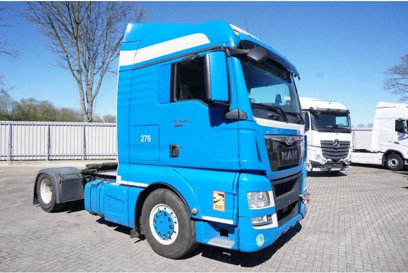 MAN TGX 18.400 / AUTOMATIC / DOUBLE TANK / ENGINE PROBLEMS / EURO-6 / 2016 - Tractor: foto 2 MAN TGX 18.400 / AUTOMATIC / DOUBLE TANK / ENGINE PROBLEMS / EURO-6 / 2016 - Tractor: foto 2