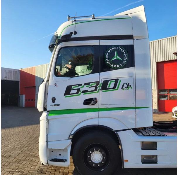 Mercedes-Benz ACTROS 1863 / ENGINE RUNNING / RETARDER / PARK-COOL /HYDRAULICS / ONLY: 268593KM / GIGA-SPACE / MIRRORCAM / AUTOMATIC / EURO-6 / - Tractor: foto 4 Mercedes-Benz ACTROS 1863 / ENGINE RUNNING / RETARDER / PARK-COOL /HYDRAULICS / ONLY: 268593KM / GIGA-SPACE / MIRRORCAM / AUTOMATIC / EURO-6 / - Tractor: foto 4