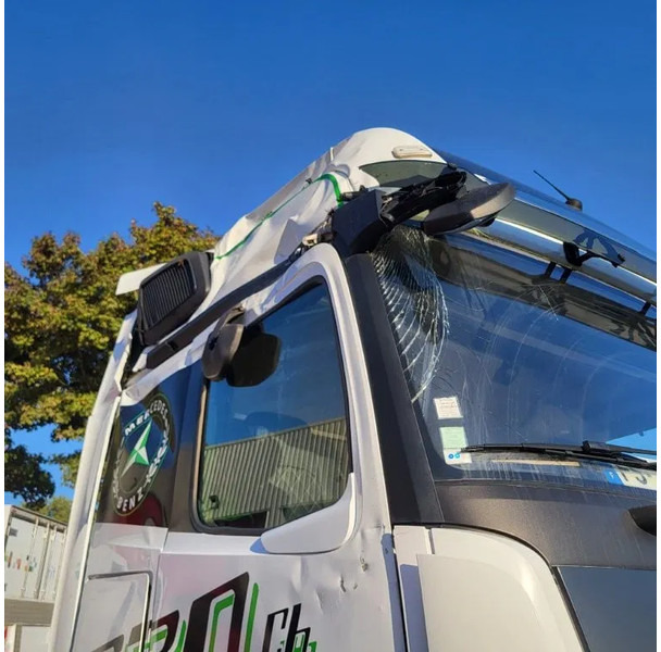 Locação financeira de Mercedes-Benz ACTROS 1863 / ENGINE RUNNING / RETARDER / PARK-COOL /HYDRAULICS / ONLY: 268593KM / GIGA-SPACE / MIRRORCAM / AUTOMATIC / EURO-6 / Mercedes-Benz ACTROS 1863 / ENGINE RUNNING / RETARDER / PARK-COOL /HYDRAULICS / ONLY: 268593KM / GIGA-SPACE / MIRRORCAM / AUTOMATIC / EURO-6 /: foto 11 Locação financeira de Mercedes-Benz ACTROS 1863 / ENGINE RUNNING / RETARDER / PARK-COOL /HYDRAULICS / ONLY: 268593KM / GIGA-SPACE / MIRRORCAM / AUTOMATIC / EURO-6 / Mercedes-Benz ACTROS 1863 / ENGINE RUNNING / RETARDER / PARK-COOL /HYDRAULICS / ONLY: 268593KM / GIGA-SPACE / MIRRORCAM / AUTOMATIC / EURO-6 /: foto 11