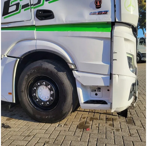 Locação financeira de Mercedes-Benz ACTROS 1863 / ENGINE RUNNING / RETARDER / PARK-COOL /HYDRAULICS / ONLY: 268593KM / GIGA-SPACE / MIRRORCAM / AUTOMATIC / EURO-6 / Mercedes-Benz ACTROS 1863 / ENGINE RUNNING / RETARDER / PARK-COOL /HYDRAULICS / ONLY: 268593KM / GIGA-SPACE / MIRRORCAM / AUTOMATIC / EURO-6 /: foto 16 Locação financeira de Mercedes-Benz ACTROS 1863 / ENGINE RUNNING / RETARDER / PARK-COOL /HYDRAULICS / ONLY: 268593KM / GIGA-SPACE / MIRRORCAM / AUTOMATIC / EURO-6 / Mercedes-Benz ACTROS 1863 / ENGINE RUNNING / RETARDER / PARK-COOL /HYDRAULICS / ONLY: 268593KM / GIGA-SPACE / MIRRORCAM / AUTOMATIC / EURO-6 /: foto 16