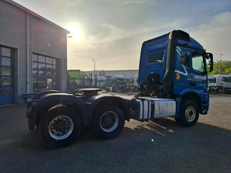Mercedes-Benz Arocs 2851 / 6X4 / HYDRAULICS / BIG AXLE / ALCOA / AIRCO / AUTOMATIC / EURO-6 / 2015 - Tractor: foto 5 Mercedes-Benz Arocs 2851 / 6X4 / HYDRAULICS / BIG AXLE / ALCOA / AIRCO / AUTOMATIC / EURO-6 / 2015 - Tractor: foto 5