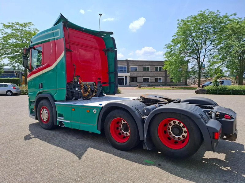 Scania NGS R580 V8 / RETARDER / HYDRAULICS / FULL-AIR / ONLY:644971 KM / LWDS / NAVI / FRIDGE / AUTOMATIC / EURO-6 / 2017 - Tractor: foto 3 Scania NGS R580 V8 / RETARDER / HYDRAULICS / FULL-AIR / ONLY:644971 KM / LWDS / NAVI / FRIDGE / AUTOMATIC / EURO-6 / 2017 - Tractor: foto 3