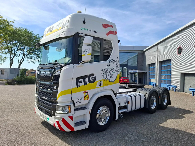 Scania NGS R650 V8 / 6X4 / RETARDER / 2X BIG AXLE / PARKCOOL / DOUBLE TANK / INLINER / FULL-AIR / ALCOA / LEATHER / NAVI / GEN2 V2 / EU - Tractor: foto 1 Scania NGS R650 V8 / 6X4 / RETARDER / 2X BIG AXLE / PARKCOOL / DOUBLE TANK / INLINER / FULL-AIR / ALCOA / LEATHER / NAVI / GEN2 V2 / EU - Tractor: foto 1