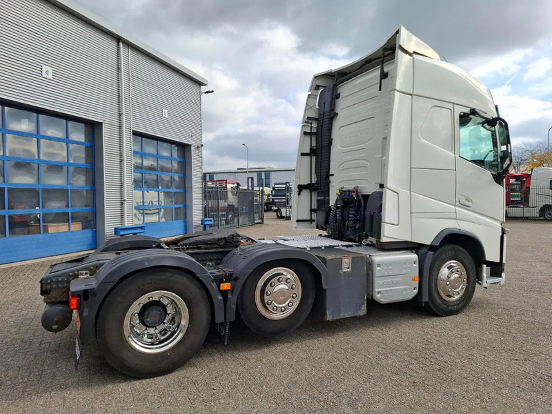 Volvo FH4-460 / VEB+ / ACC / LWDS / LIFT AXLE / 753707 KM / FRIDGE / AUTOMATIC / EURO-6 / 2015 - Tractor: foto 5 Volvo FH4-460 / VEB+ / ACC / LWDS / LIFT AXLE / 753707 KM / FRIDGE / AUTOMATIC / EURO-6 / 2015 - Tractor: foto 5