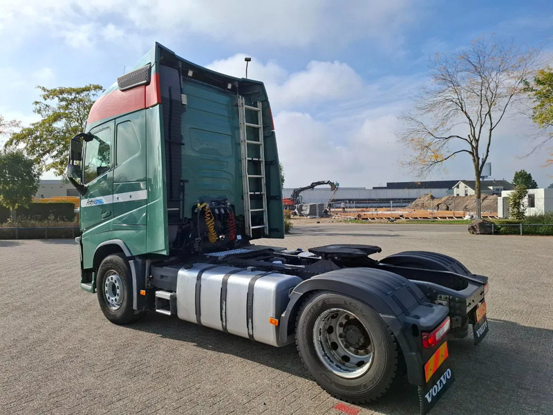 Volvo FH4-460 / VEB+ / DOUBLE TANK / FRIDGE / AIRCO / AUTOMATIC / EURO-6 / 2014 - Tractor: foto 3 Volvo FH4-460 / VEB+ / DOUBLE TANK / FRIDGE / AIRCO / AUTOMATIC / EURO-6 / 2014 - Tractor: foto 3