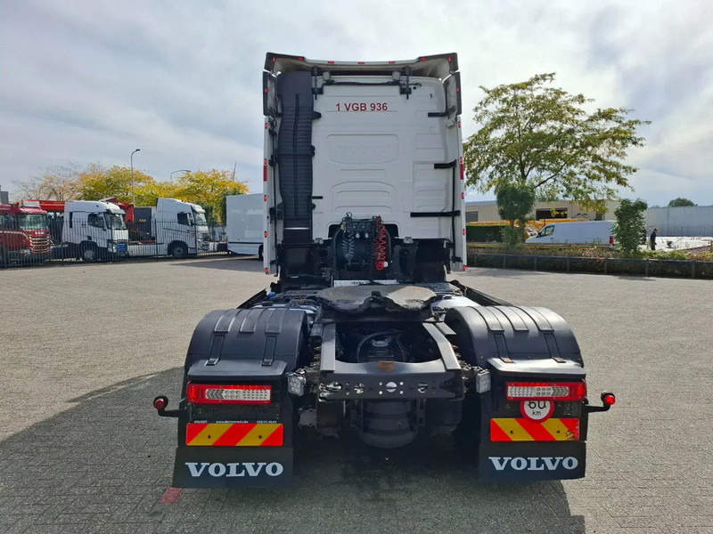Volvo FH4-460 / VEB+ / HYDRAULICS / GEN2 V2 SMART TACHO / LWDS / SIDESKIRTS / FRIDGE / EURO-6 / 2018 - Tractor: foto 4 Volvo FH4-460 / VEB+ / HYDRAULICS / GEN2 V2 SMART TACHO / LWDS / SIDESKIRTS / FRIDGE / EURO-6 / 2018 - Tractor: foto 4