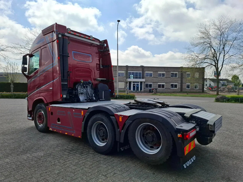 Volvo FH4-540 / 6X4 / BIG AXLE / HYDRAULICS / VEB+ / DYNAMIC STEERING / NAVI / ACC / LWDS / FULL-AIR / LEATHER / AUTOMATIC / EURO-6 / - Tractor: foto 3 Volvo FH4-540 / 6X4 / BIG AXLE / HYDRAULICS / VEB+ / DYNAMIC STEERING / NAVI / ACC / LWDS / FULL-AIR / LEATHER / AUTOMATIC / EURO-6 / - Tractor: foto 3