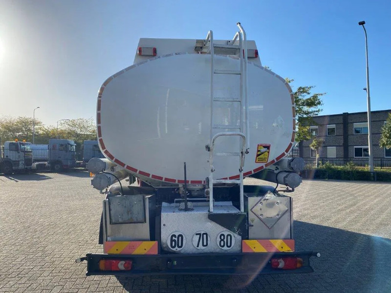 Volvo FL7-290 / 5 COMPARTIMENTS / 13000 LITER TOTAL / PUMP / AUTOMATIC / EURO-5 / 2009 - Camião cisterna: foto 4 Volvo FL7-290 / 5 COMPARTIMENTS / 13000 LITER TOTAL / PUMP / AUTOMATIC / EURO-5 / 2009 - Camião cisterna: foto 4